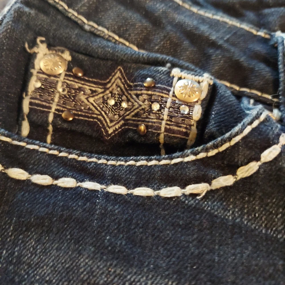 Capri Jean's Size 5 - Picture 2 of 4